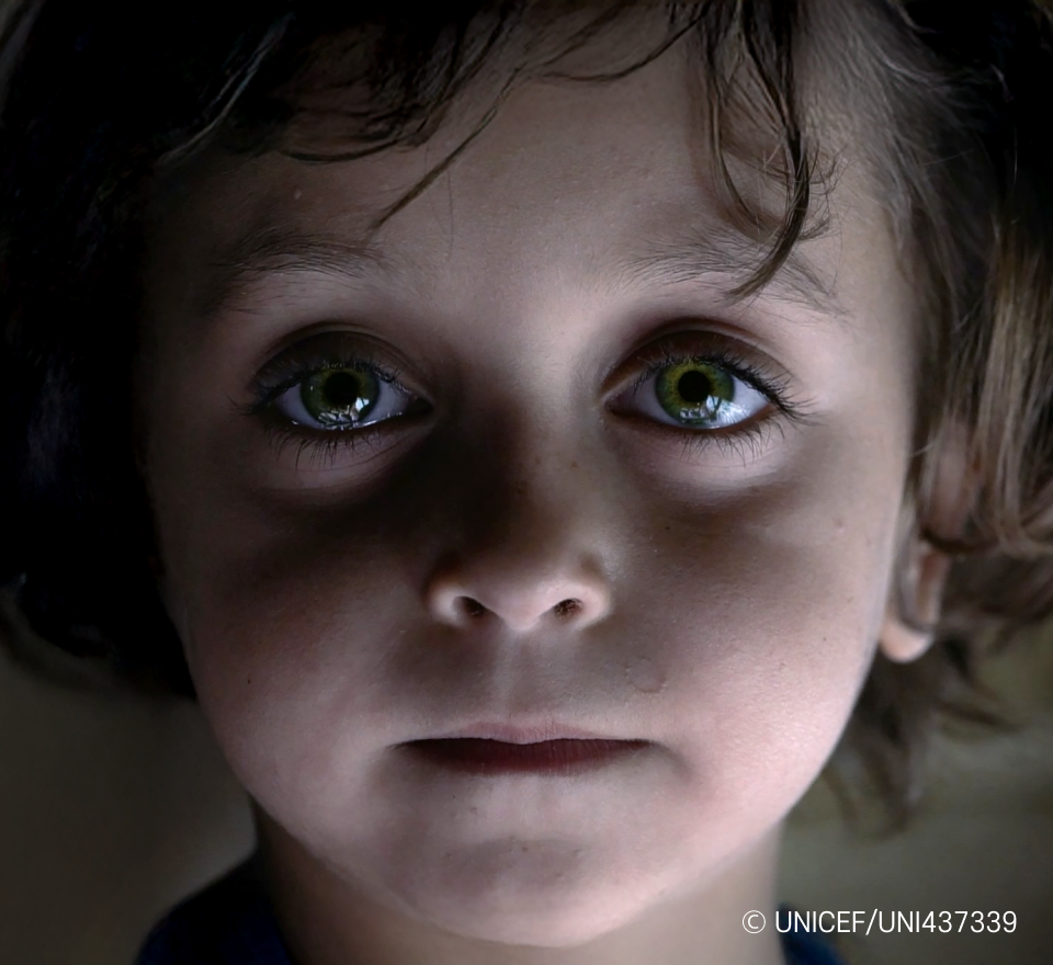유니세프 후원이 필요한 분쟁 피해 어린이