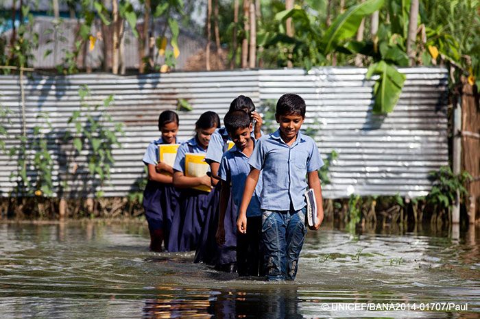 자연재해피해사례 – 방글라데시 어린이